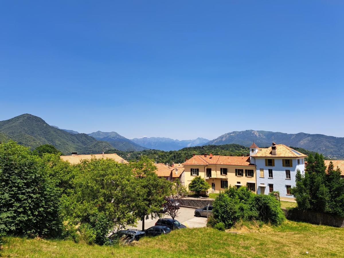 Appartamento Storico Con Giardino Soleggiato - B&B Via Rinaldi Arto Centonara Eksteriør bilde